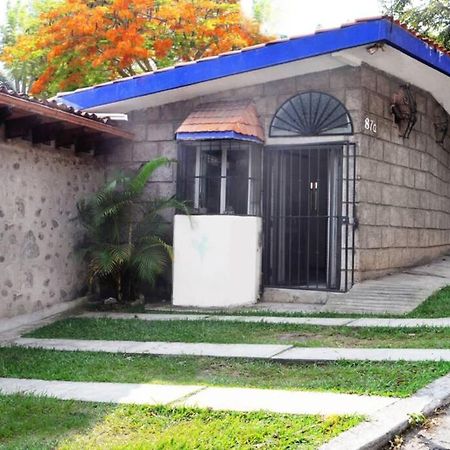 Departamento En Lomas De Cuernavaca Con Aire Acond Apartman Temixco Kültér fotó