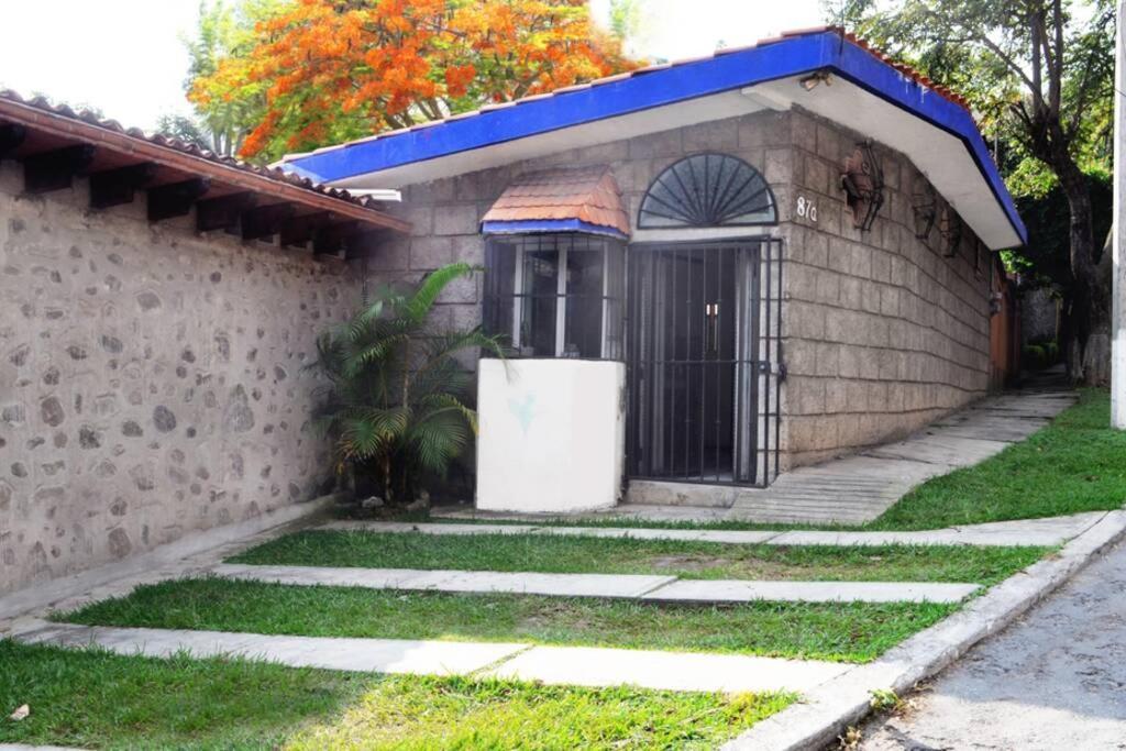 Departamento En Lomas De Cuernavaca Con Aire Acond Apartman Temixco Kültér fotó
